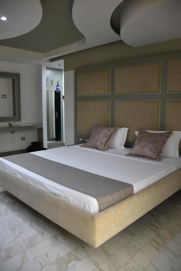 New W Hotel Tirana Exterior foto