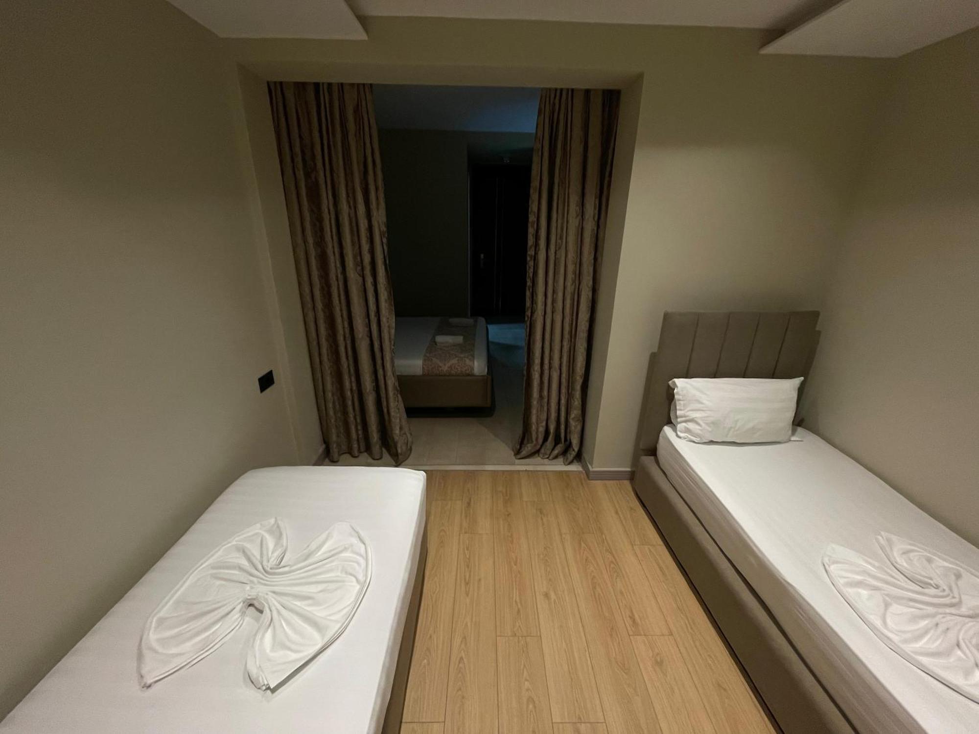 New W Hotel Tirana Exterior foto